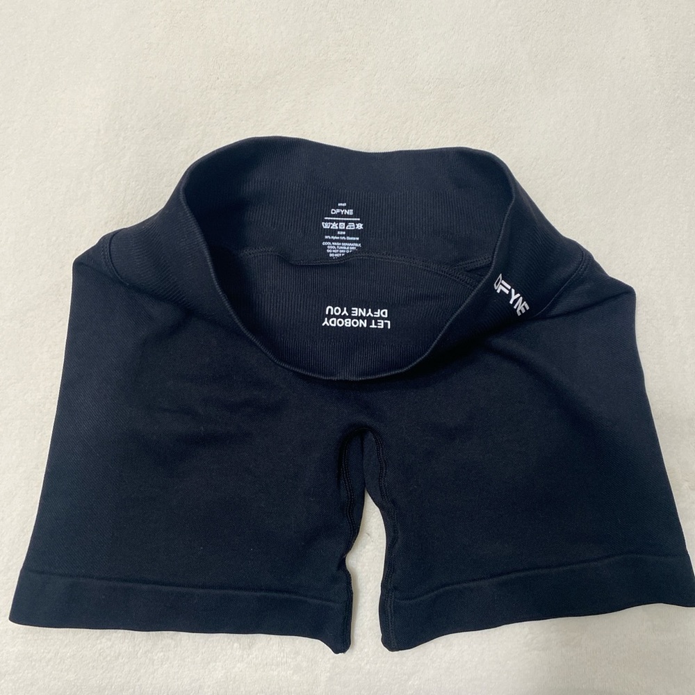 Dfyne Impact Black Shorts Size Small - Picture 3 of 3